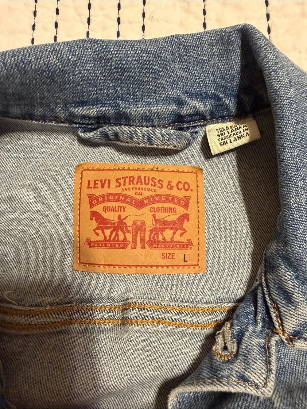 Levi's Light Blue Denim Jacket - Picture 3 of 3